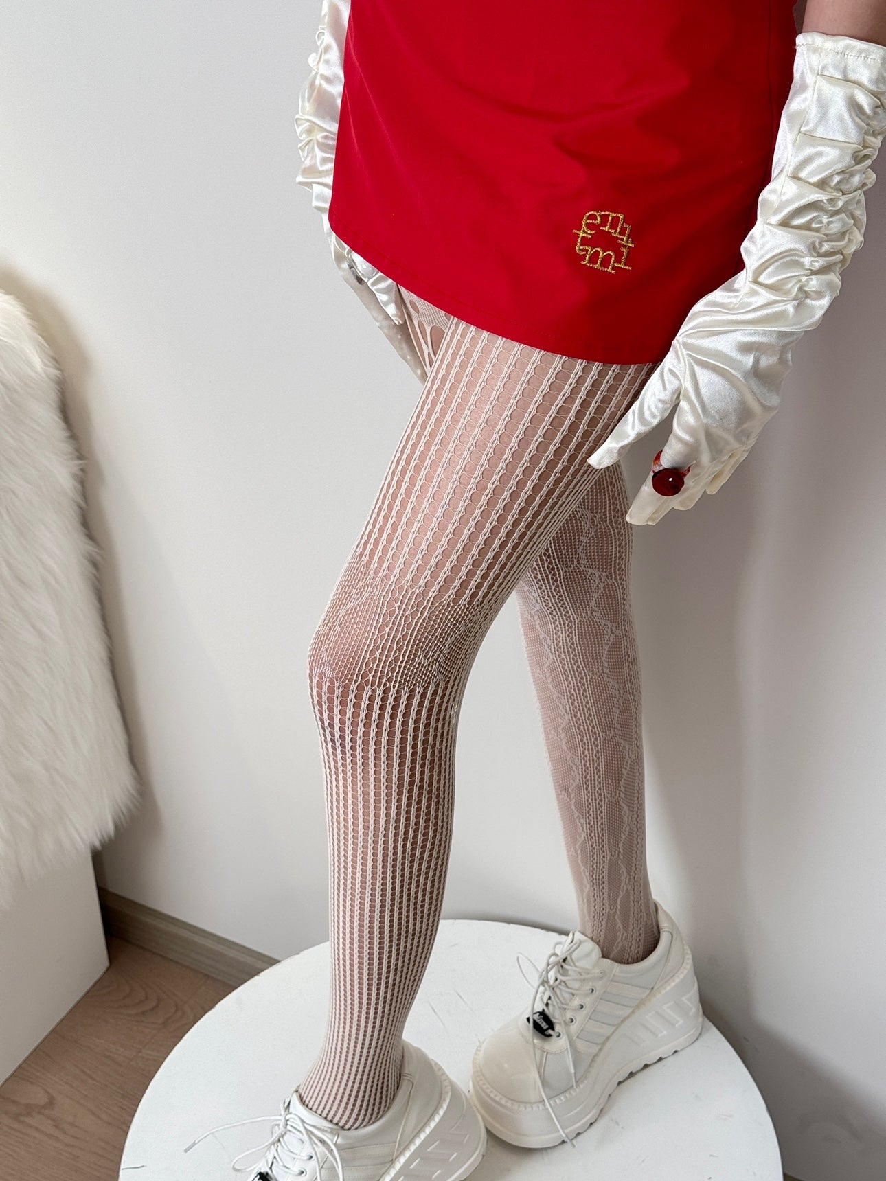 Y2K-Dopamine-Lace-White-Fishnet-Tights